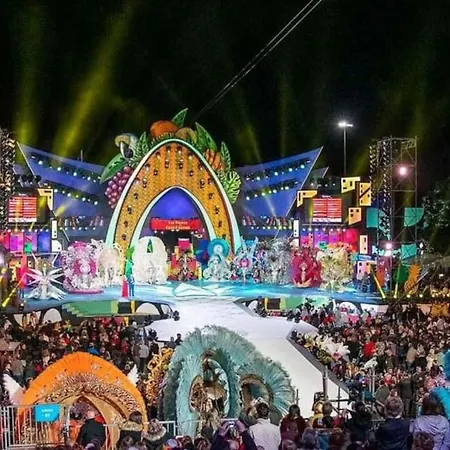 Maravillosa Vivienda Junto Al Mar